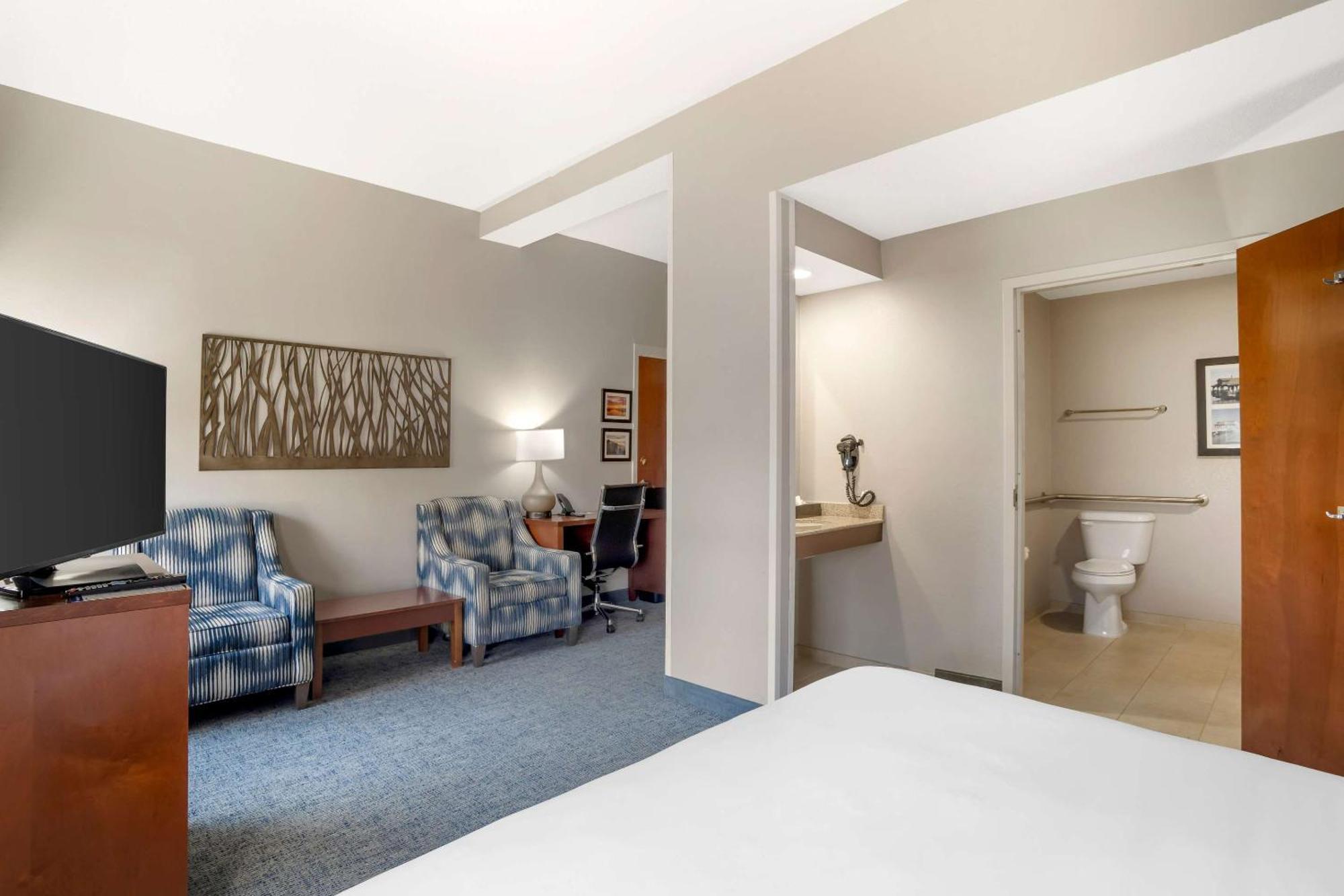 Comfort Suites Near Birkdale Village- Huntersville Exterior foto
