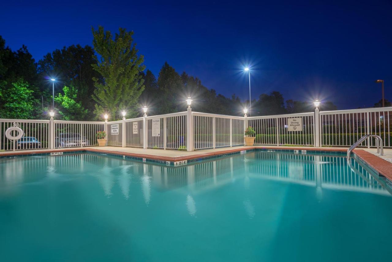Comfort Suites Near Birkdale Village- Huntersville Exterior foto